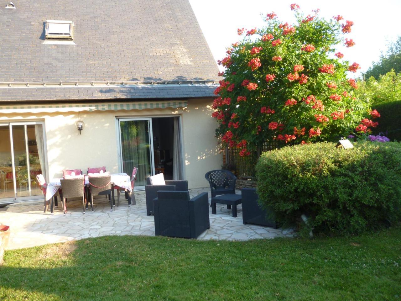 Chez Bernard Et Nicole Bed & Breakfast Betton Ngoại thất bức ảnh